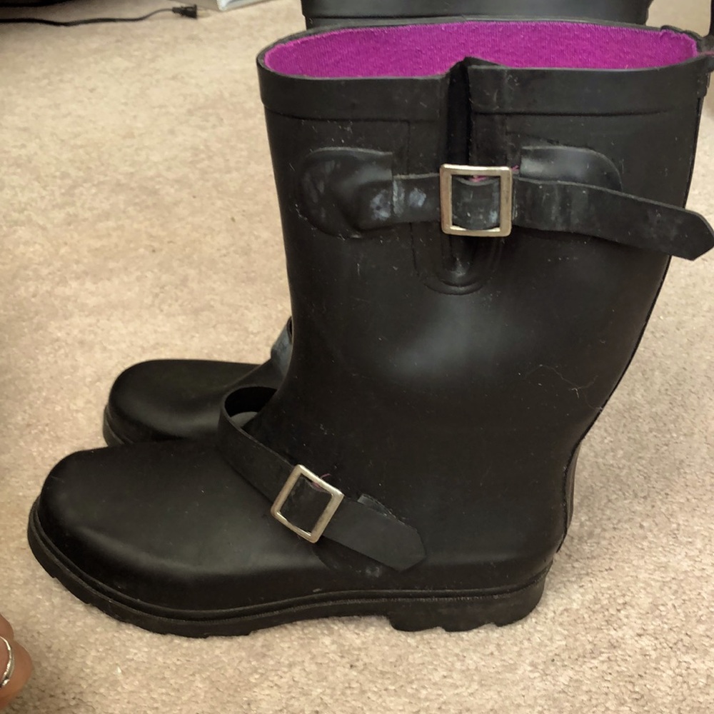 Rain boots
